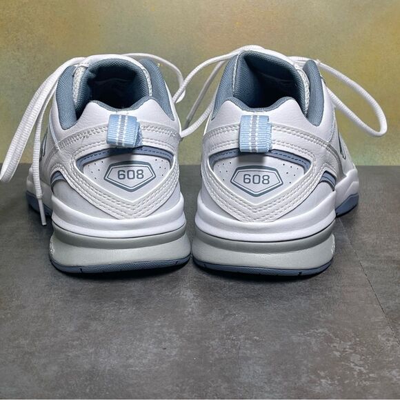 New Balance 608v5 Women's White Wide Leather Sneakers Size 9D - Picture 5 of 16